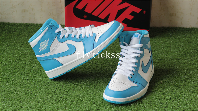 Authentic Air Jordan 1 Retro UNC